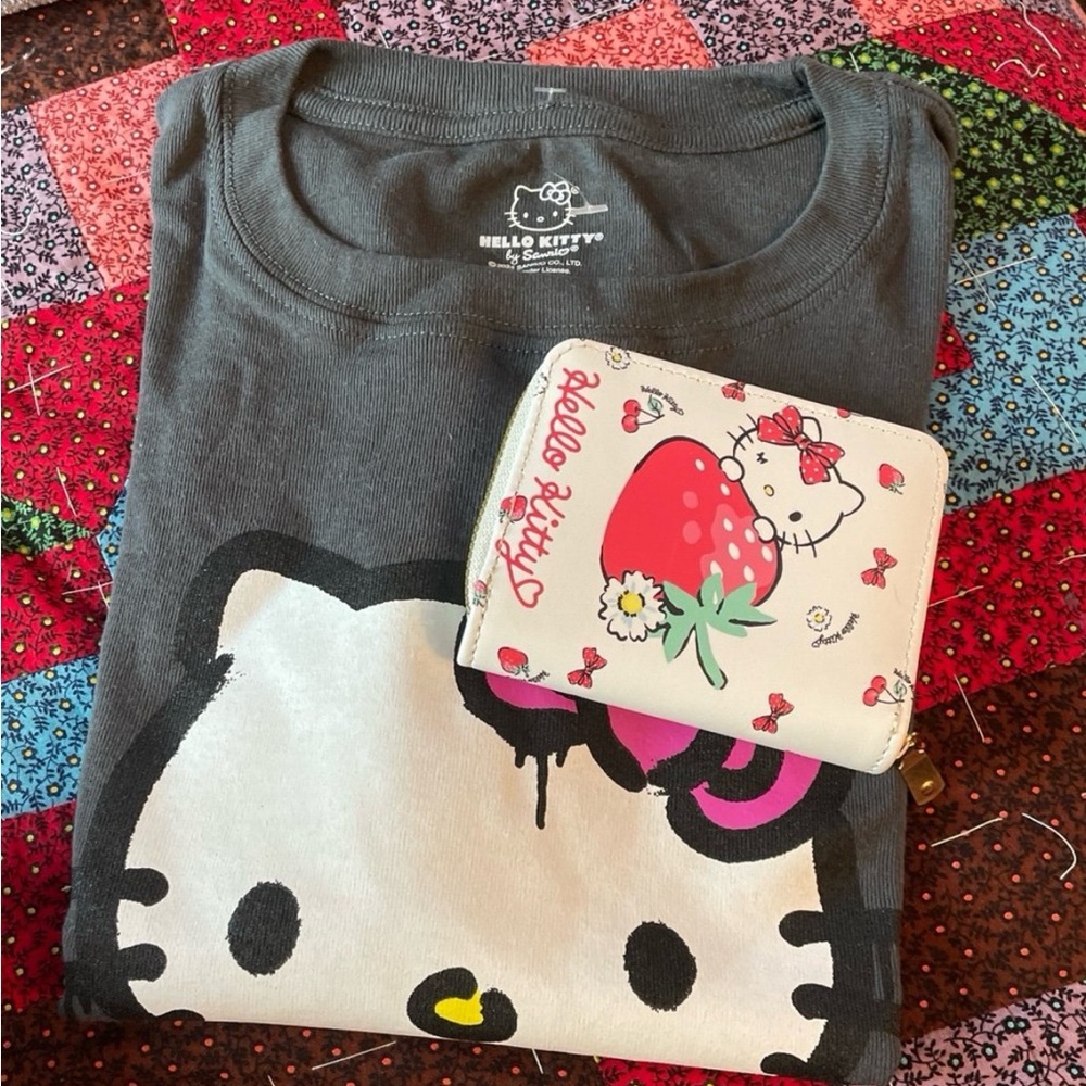 Hello Kitty Bundle - Picture 2 of 5